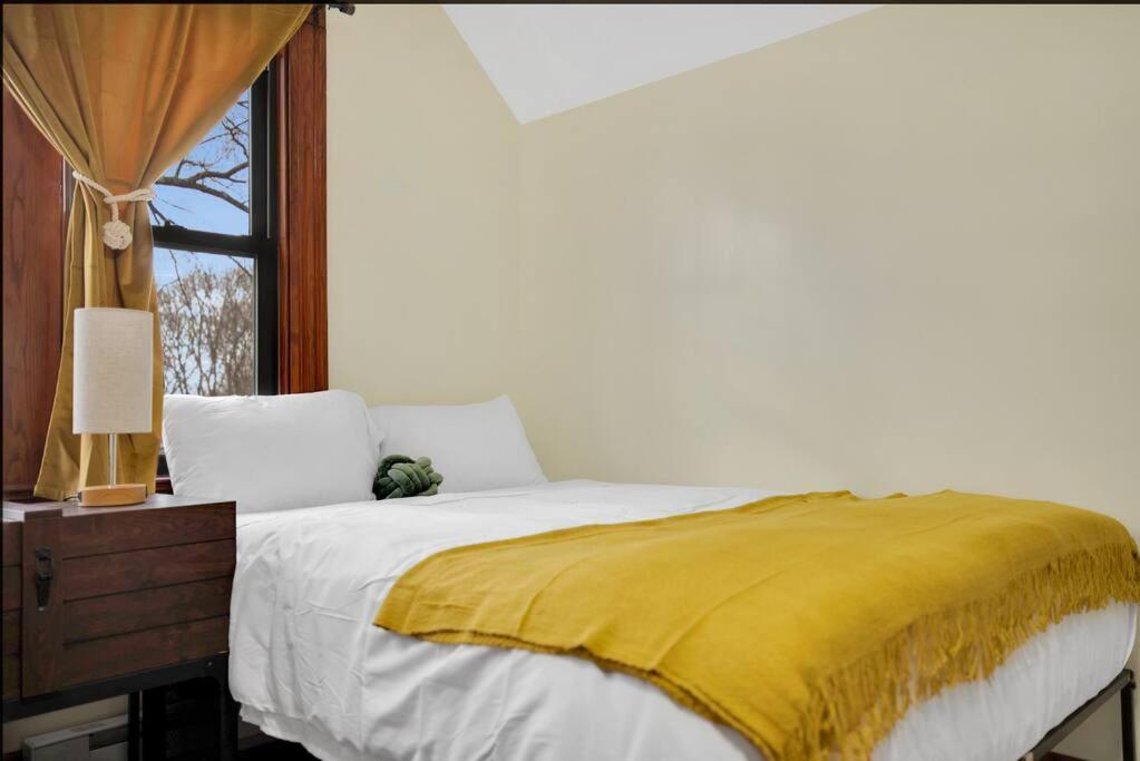 شقة Golden Gem In Heart Of East Rock Quiet 3Br Near Dt And Yale نيو هافن المظهر الخارجي الصورة