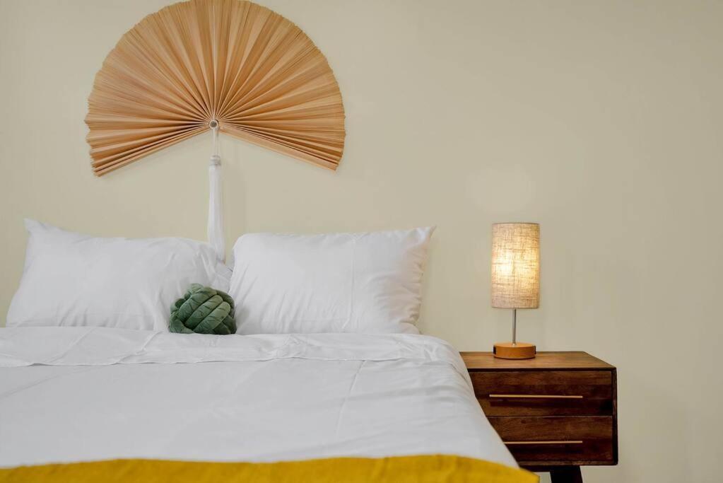 شقة Golden Gem In Heart Of East Rock Quiet 3Br Near Dt And Yale نيو هافن المظهر الخارجي الصورة